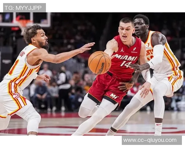 老鹰解说员透露热火工作人员确认希罗将为揭幕战做好准备 老鹰解说员透露热火工作人员确认希罗将为揭幕战做好准备