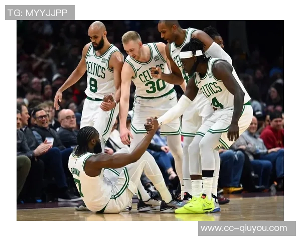 绿军伤病最新动态布朗确认出战普里查德与怀特能否上场仍待观察 绿军伤病最新动态布朗确认出战普里查德与怀特能否上场仍待观察