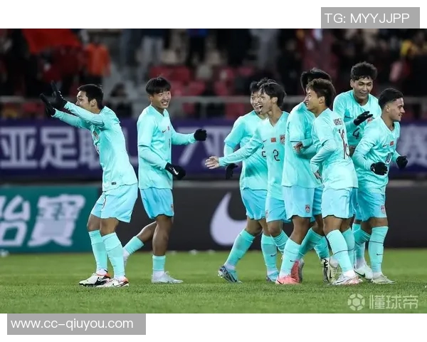 马德兴分析国少战术失误浮嶋敏首次尝试双高战术遭印度反击致失球